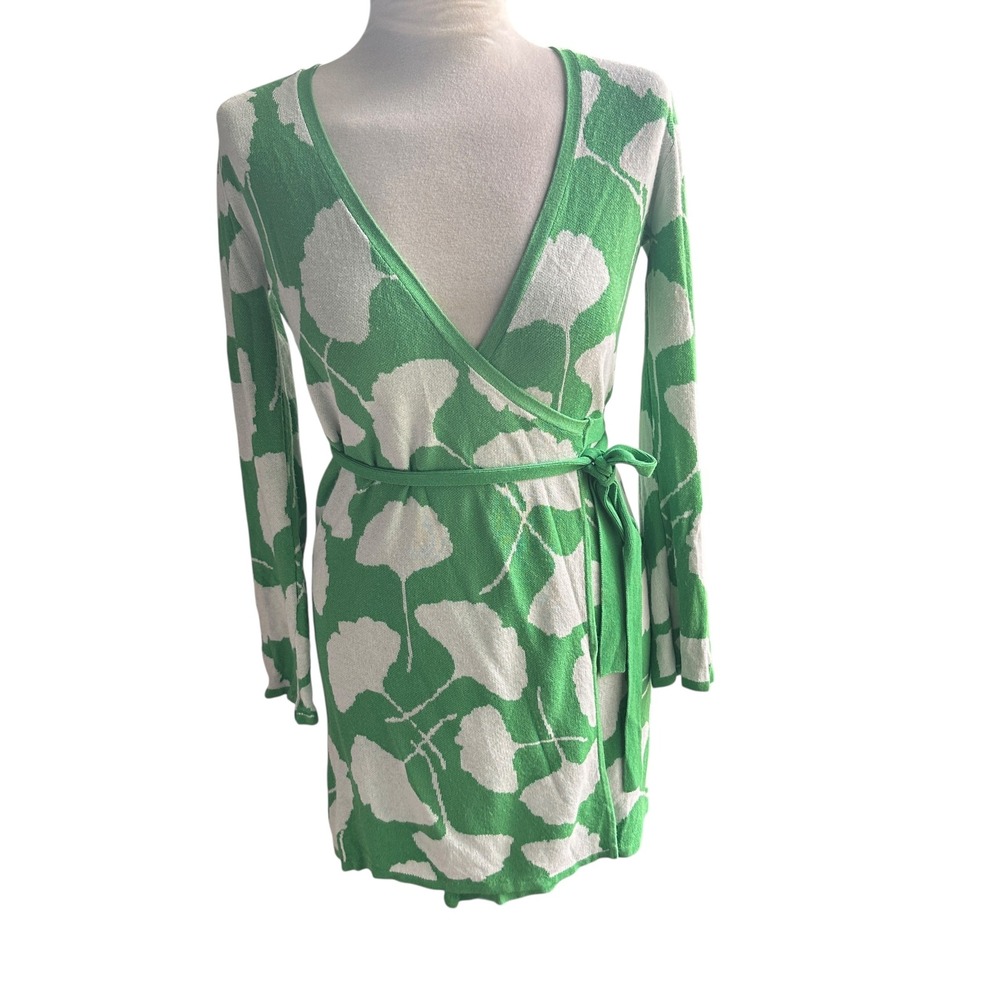 DVF x Target Ginkgo Leaf Print Wrap Dress Green White Casual XS Bohemian - Picture 2 of 10